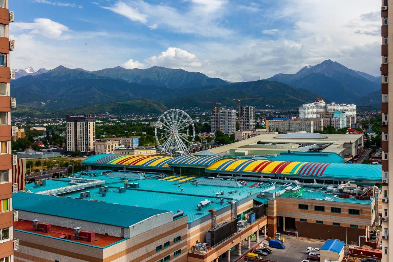 2 Ком Студия На 18 Этаже С Панорамным Видом На Горы В Жк Мега Тауер Almaty Exterior photo